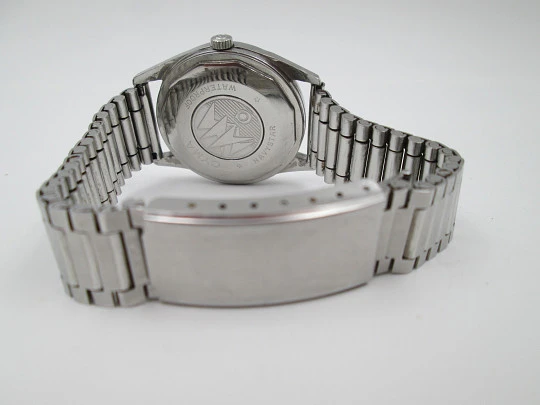 Cyma Navystar. Stainless steel. Automatic. Calendar. Bracelet. 1960's