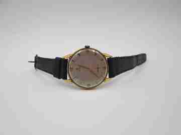 Cyma Tavannes. Chapado oro 10 micras / acero. Cuerda manual. Suiza. Años 50