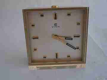 Cyma. Suiza. Metacrilato y bronce. Años 50. Alarma. Cuerda