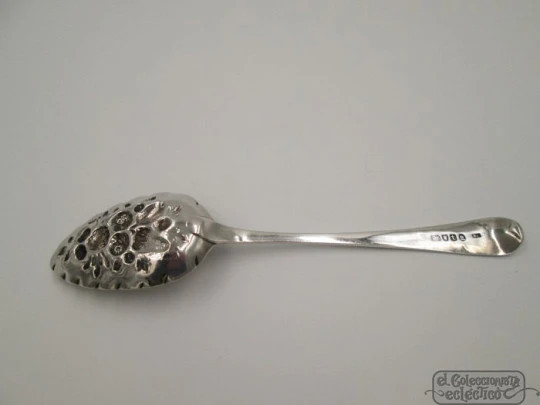 Decorative silver spoon. 18th century. Richard Crossley. Fruits