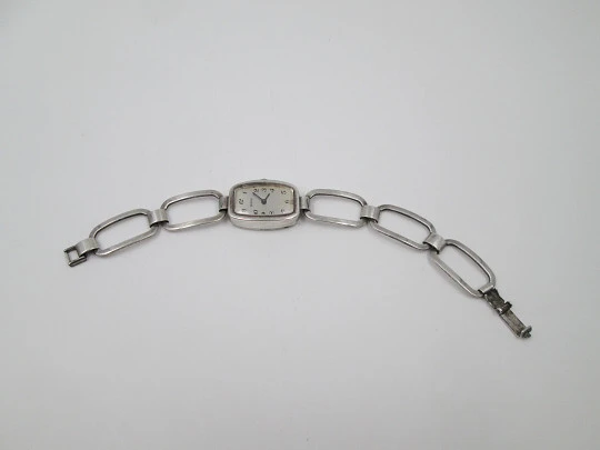 Déesse women's watch. Sterling silver. Manual winding. Bracelet. 1960's. France
