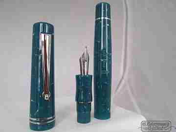 Delta. 2008. Italy. Box. Blue marble resin. 750 Silver. 18K gold nib