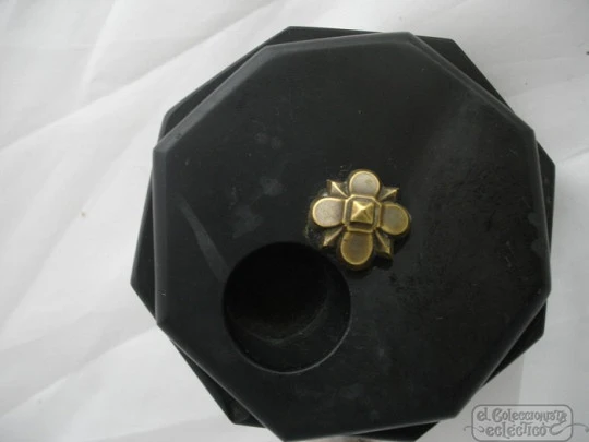 Desk inkwell. Black stone. Bronze flower. Octagonal shape
