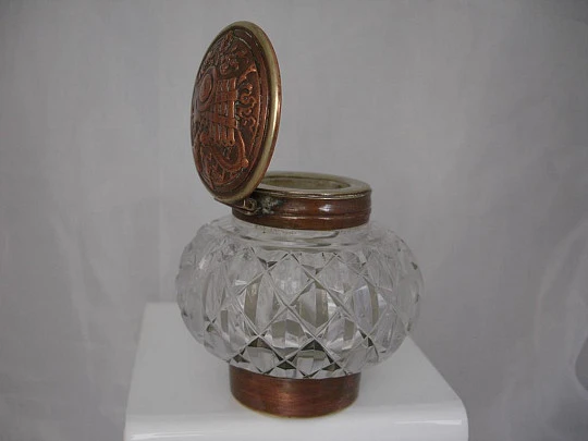 Desk inkwell. Copper. 1960's. Dish. Engravings. Cut crystal