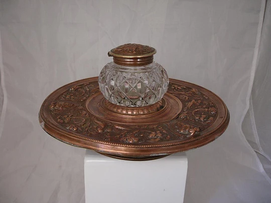 Desk inkwell. Copper. 1960's. Dish. Engravings. Cut crystal