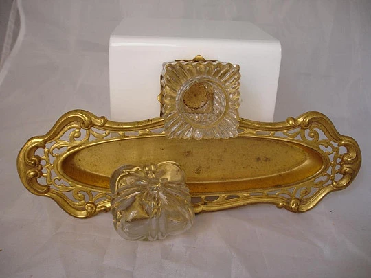 Desk / office inkwell. Cut crystal. Golden metal tray. 1950's