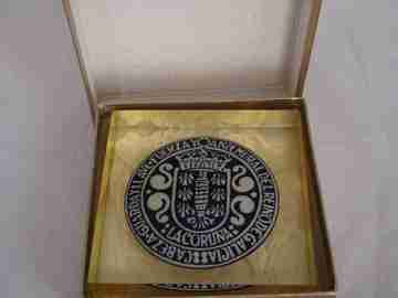 Desk paperweight. 1980's. Sargadelos pottery and methacrylate
