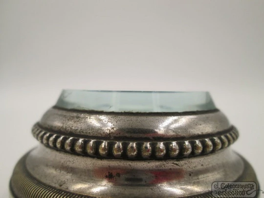 Desk table paperweight clock. Calendar scale. Wind-up. Nickel-plated bronze. Europe. 1930's