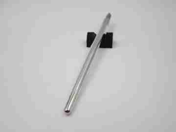 Dip calligraphy cylindrical pen. 925 sterling silver. Ribbed section. Steel nib