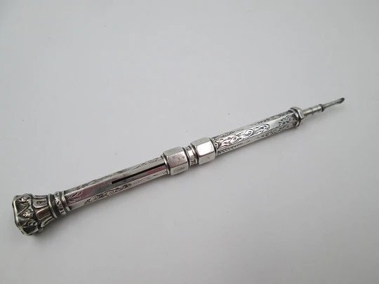 Dip pen & propelling pencil combination. Sterling silver. Amber stone. 1900''s