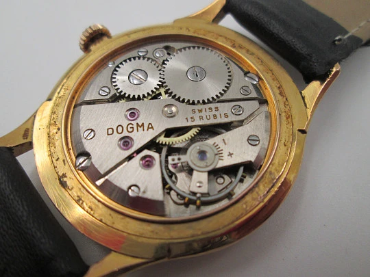 Dogma Prima. Chapado oro 10 micras y acero. Cuerda. Segundero. Estuche. Suiza. 1950