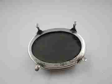 Dresser box. 925 sterling silver & vermeil. 1905. United Kingdom. Angels scene