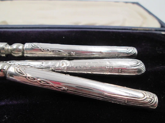 Dressing table set. Shoe buttons hook & ladies hair curler. 800 silver. 1920's