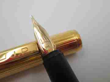 Dunhill writing set. Gold plated. 1970's. Stripe pattern. 14K nib. Germany