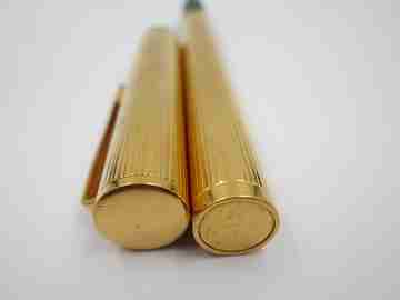 Dunhill writing set. Gold plated. 1970's. Stripe pattern. 14K nib. Germany
