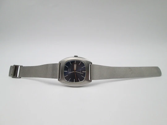 Duward Diplomatic. Acero. Automático. Día y fecha. Esfera azul. Estuche. 1970