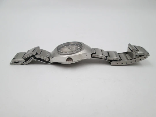 Duward Internat reloj mujer. Acero. Dial tornasolado. Brazalete. Calendario. Cuerda