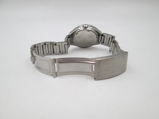 Duward Internat women's watch. Steel. Iridiscent dial. Calendar. Manual wind