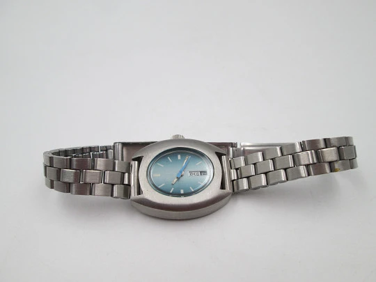 Duward mujer. Cuerda manual. Acero inoxidable. Dial azul. Brazalete. Calendario Duward mujer. Cuerda manual. Acero inoxidable. Dial azul. Brazalete. Calendario
