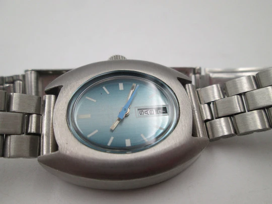 Duward mujer. Cuerda manual. Acero inoxidable. Dial azul. Brazalete. Calendario Duward mujer. Cuerda manual. Acero inoxidable. Dial azul. Brazalete. Calendario
