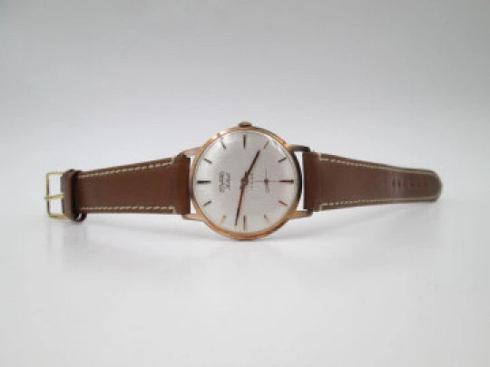 Duward Select. Steel & 10 microns gold plated. Manual wind. Small seconds hand. 1970's