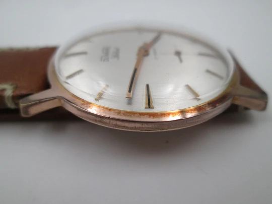 Duward Select. Steel & 10 microns gold plated. Manual wind. Small seconds hand. 1970's