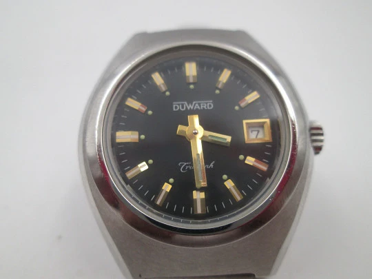 Duward Triumph women's watch. Steel. Black dial. Calendar. Manual wind. Bracelet. 1970's