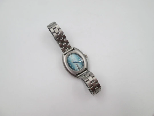 Duward women's manual wind watch. Stainless steel. Blue iridescent dial. Calendar. Bracelet Duward women's manual wind watch. Stainless steel. Blue iridescent dial. Calendar. Bracelet