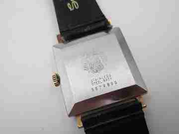 Duward. Acero inoxidable y chapado oro. Cuerda manual. Calendario. 1970