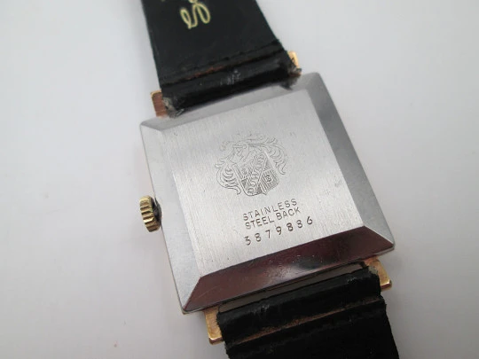 Duward. Stainless steel & gold plated. Manual wind. Calendar. Strap. 1970's