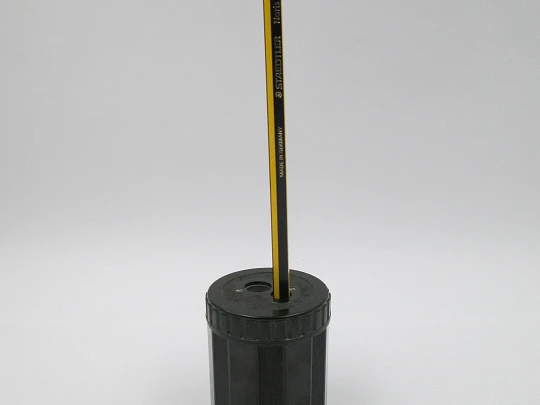 Dux 9209-NB pencil sharpener. Green bakelite & aluminum. Germany. 1940's