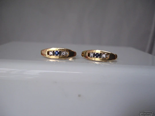Earrings. 18K yellow gold. Sapphires and zircons. 1990's