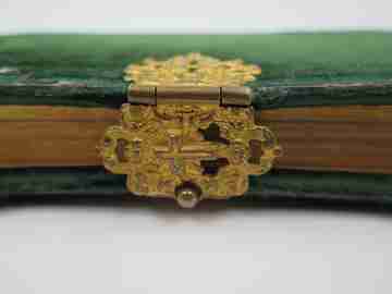 'Ejercicio Cotidiano'. Manuel Martin. Green velvet & openwork decorations. 1844.