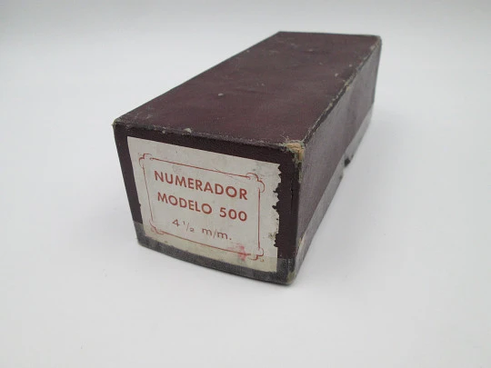 El Casco desk / office numerator. Silver plated metal. Original box. Spain (Eibar). 1960's