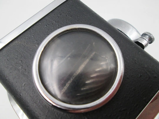 El Casco M-430 CN desktop crank pencil sharpener. Chromed steel and black lacquered El Casco M-430 CN desktop crank pencil sharpener. Chromed steel and black lacquered