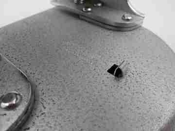 El Casco M200 paper punch hole maker. Chromed and gray lacquered metal. 1970's