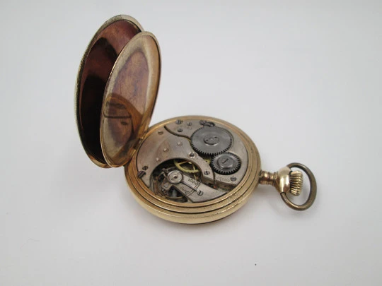 Elgin hunter-case pocket watch. Gold plated metal. Stem-wind. Porcelain dial. 1920's
