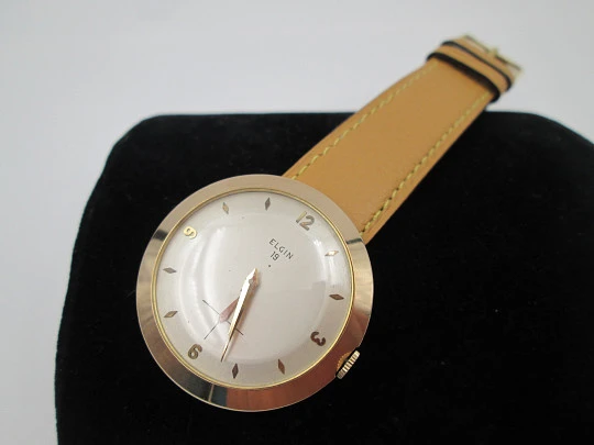 Elgin. 10 karat gold filled. Manual wind. Small second hand. Strap. 1950's. USA