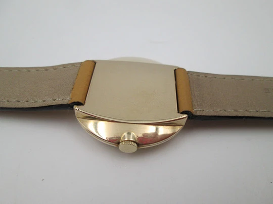 Elgin. 10 karat gold filled. Manual wind. Small second hand. Strap. 1950's. USA