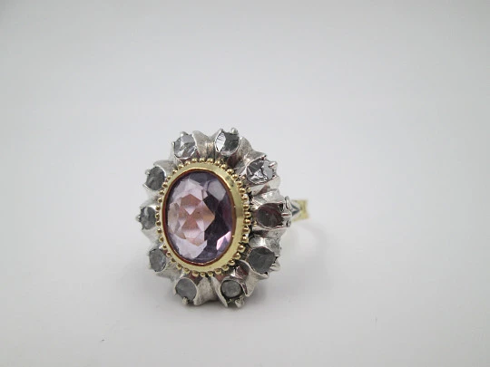Elizabethan ring. 18k gold and silver. Diamonds and amethyst. 19th century