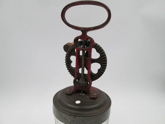 Elma hand crank blender. Iron, wood and glass. 1930's. Spain