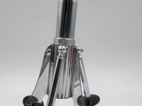 Encendedor cohete espacial. Metal niquelado. 1980. Gasolina