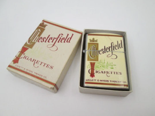 Encendedor Continental. Cigarrillos Chesterfield. Metal cromado. Caja. Japón. 1980