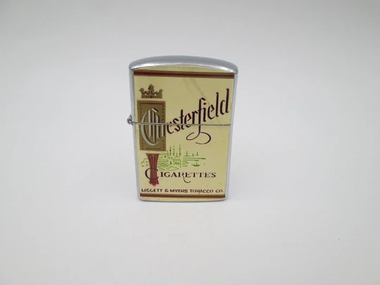 Encendedor Continental. Cigarrillos Chesterfield. Metal cromado. Caja. Japón. 1980