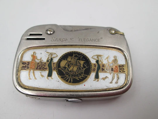 Encendedor de bolsillo a gasolina Sarome Elegance. Latón plateado. 1950. Japón Encendedor de bolsillo a gasolina Sarome Elegance. Latón plateado. 1950. Japón