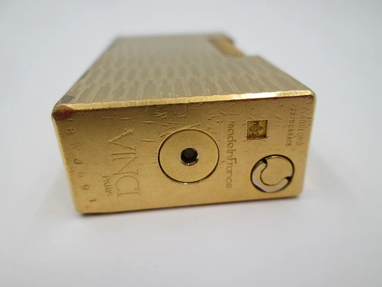 Encendedor gas Vinci Flaminaire París. Chapado oro 23 quilates. Estuche. 1970