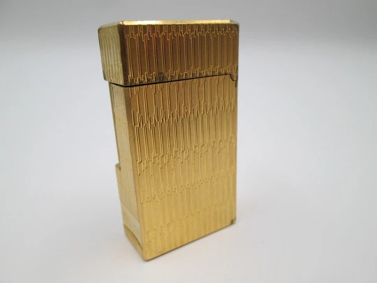 Encendedor gas Vinci Flaminaire París. Chapado oro 23 quilates. Estuche. 1970