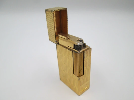 Encendedor gas Vinci Flaminaire París. Chapado oro 23 quilates. Estuche. 1970