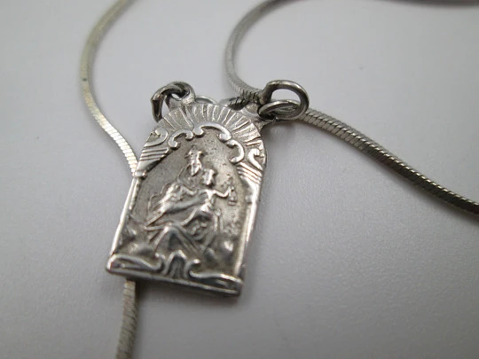 Escapulario Virgen del Carmen y Corazón Jesús. Plata ley. Años 40 Escapulario Virgen del Carmen y Corazón Jesús. Plata ley. Años 40
