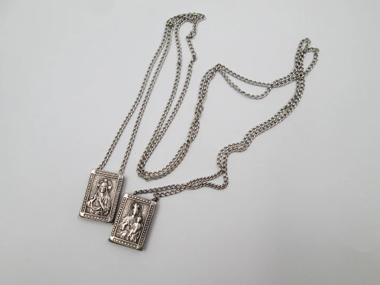 Escapulario Virgen del Carmen y Corazón Jesús. Plata ley. Cordón. 1940